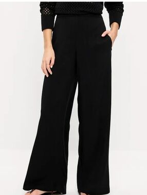 LIKE NEW Old Navy Playa high Waisted Wide Leg Pants, Black, Size Petite Small